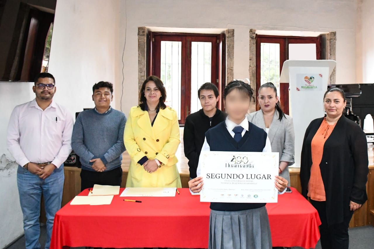 Premia gobierno municipal a ganadores del concurso de poesía ‘Posdata, te quiero Huamantla’